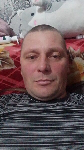  ,   Sergei, 38 ,   ,   