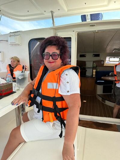  ,   ilana, 65 ,  