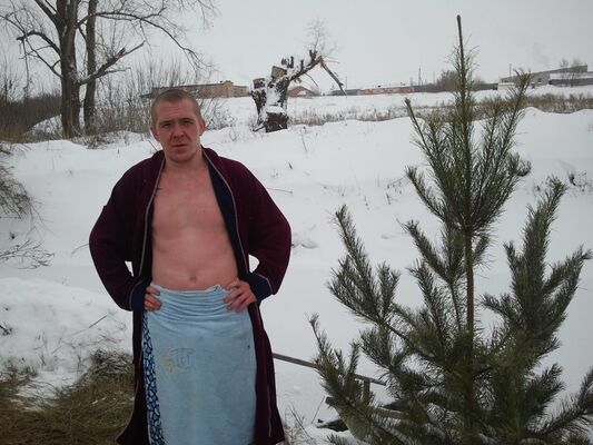  ,   Oleg, 37 ,   