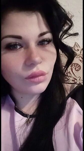  ,   Angelina, 30 ,   