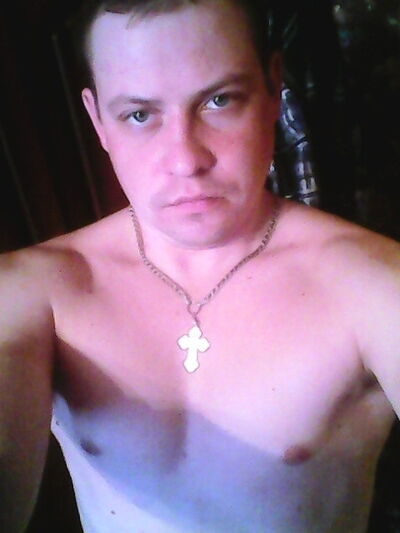  ,   Maikl, 38 ,   