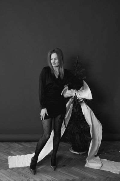  ,   Alina, 38 ,   ,   