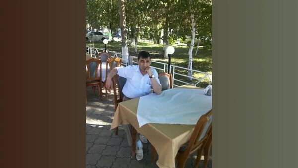  ,   Ali, 42 ,   ,   