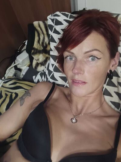  ,   Essmette, 37 ,   , 