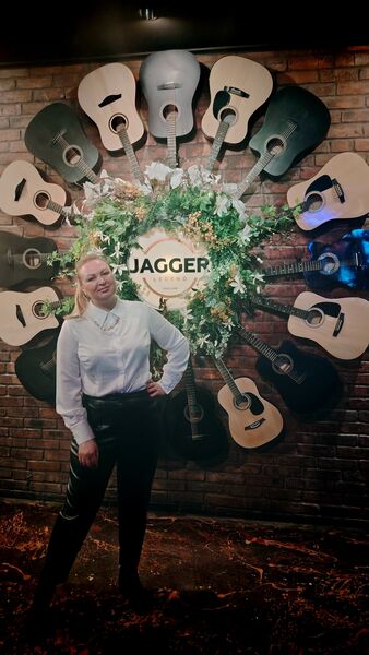  -,   Annamakarona, 40 ,   c 