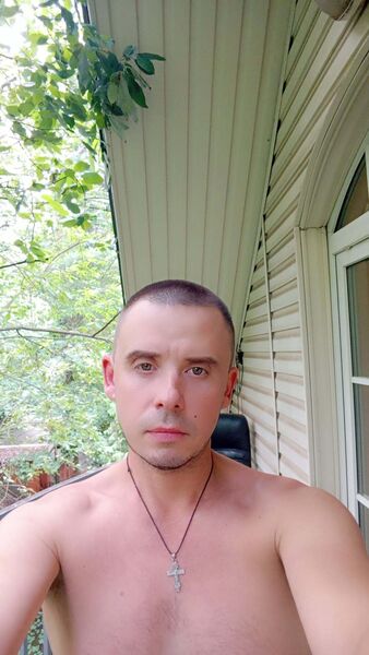  ,   Denis, 38 ,   ,   