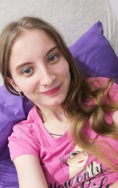  ,   Kristena, 22 ,  