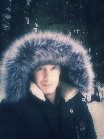  ,   MAXIM, 27 ,   ,   , c 