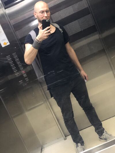  ,   Greg, 35 ,   ,   