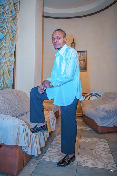  ,   Albert, 37 ,     , c 