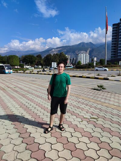  ,   Andrii, 21 ,   ,   , c , 