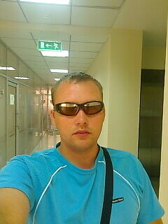  4215203  Sergei, 39 ,    