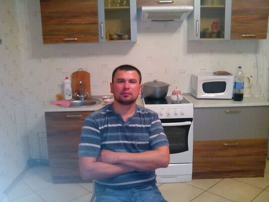  ,   Oskar, 47 ,   