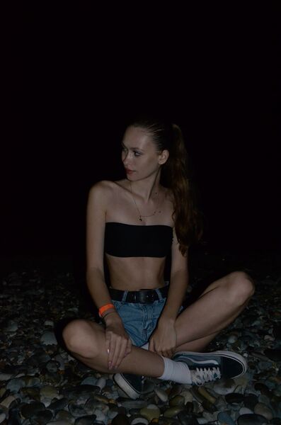  --,   , 18 ,   
