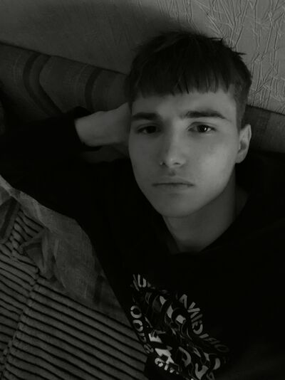  ,   Sasha, 18 ,   ,   