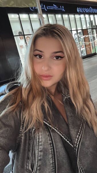  ,   Milana, 27 ,   ,   