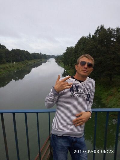  ,   Vitalij, 36 ,   