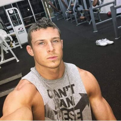  ,   Peker, 32 ,   ,   