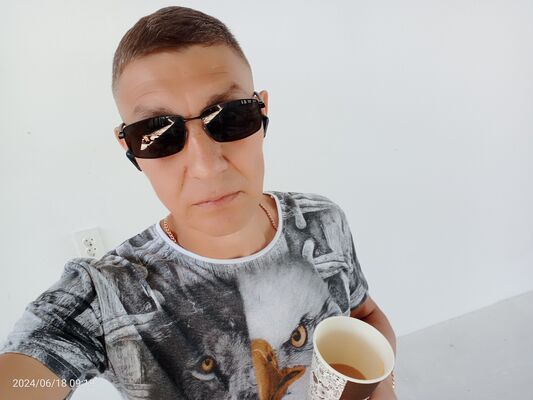  ,   Aleks, 45 ,   ,   