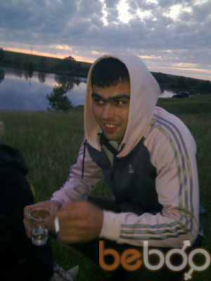  ,   Viktr, 39 ,   