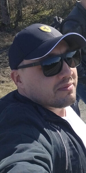  -,   Alik, 42 ,   ,   , c , 