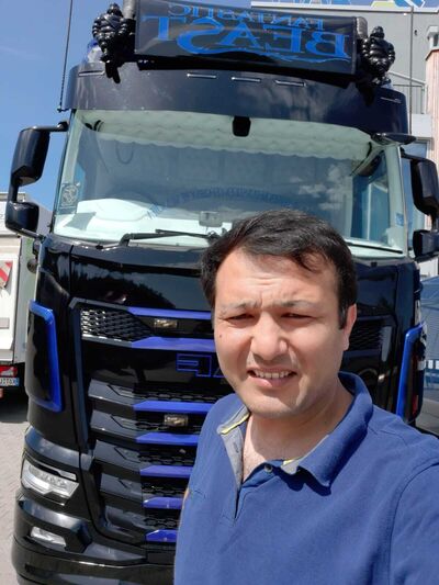  ,   NURIK, 37 ,   ,   , c , 