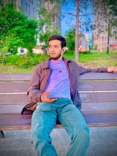  ,   Parviz, 23 ,   ,   , c , 