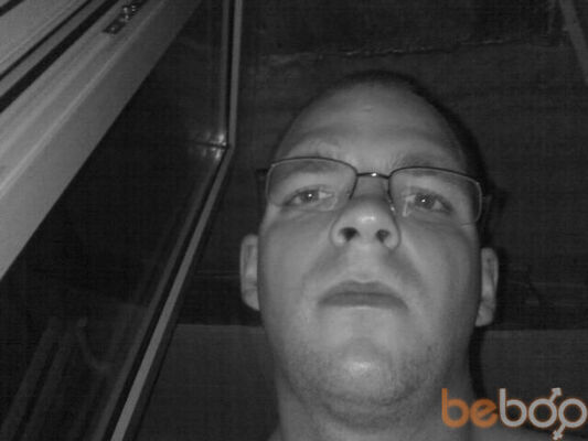  ,   DenNown, 44 ,  