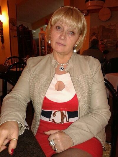  ,   Scarllet, 61 ,     , c 