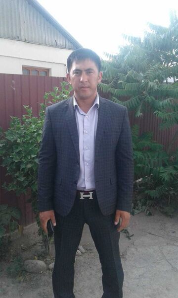  ,   Arman, 35 ,   ,   , c 