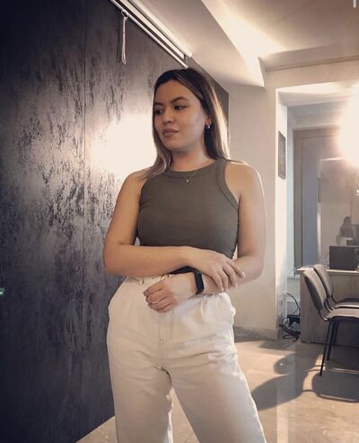  ,   Sabina, 25 ,   ,   , c , 