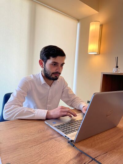  ,   Sergi, 25 ,   ,   