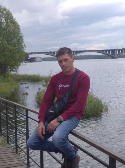  ,   Sergei, 37 ,  
