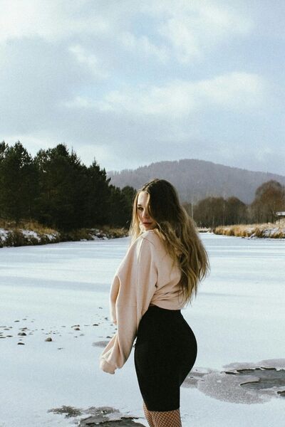  ,   Ekatarina, 27 ,   ,   , 