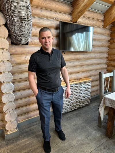  ,   Artem, 43 ,   ,   