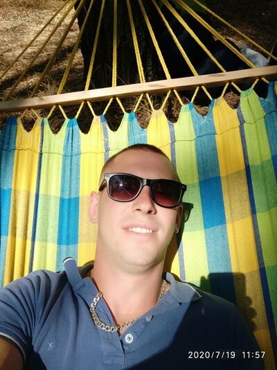  ,   Ruslan, 35 ,     