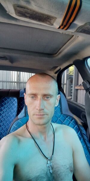  ,   Vik, 39 ,   ,   