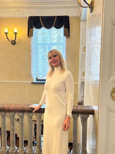  ,   Nina, 48 ,   c 