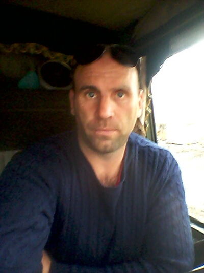 ,   Alik, 44 ,   