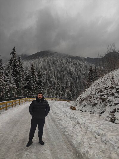  ,   Viktor, 30 ,   ,   