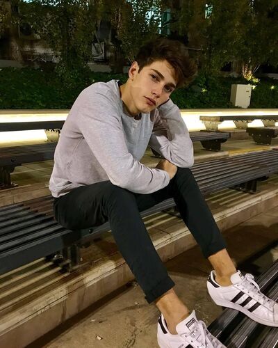  ,   Lilmorty, 24 ,   ,   