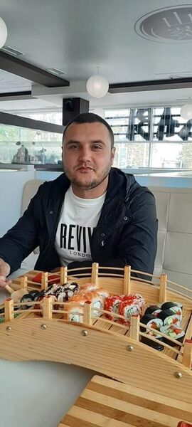  ,   Ian, 36 ,   ,   , c 