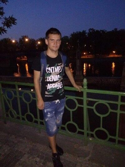  ,   Denis, 28 ,   ,   , c 