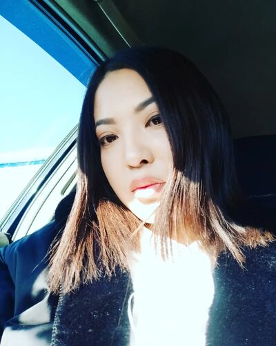  ,   Tina, 28 ,   c 