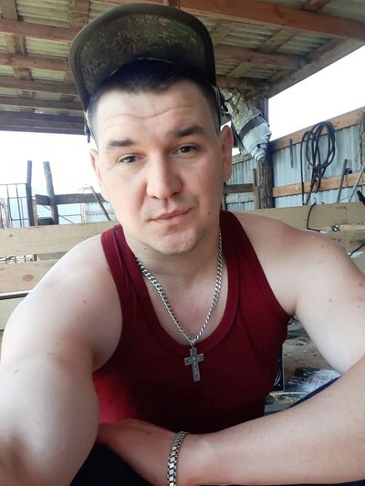  ,   Maxim, 28 ,   ,   