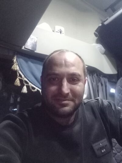  ,   Artur, 35 ,   ,   
