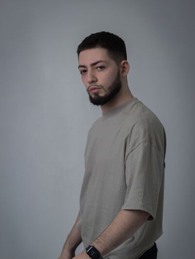  ,   Elvin, 25 ,   ,   