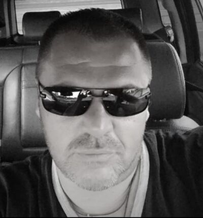  ,   Nik, 47 ,  