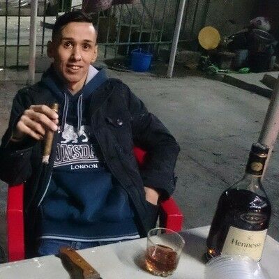  ,   Aman, 42 ,   ,   , c 