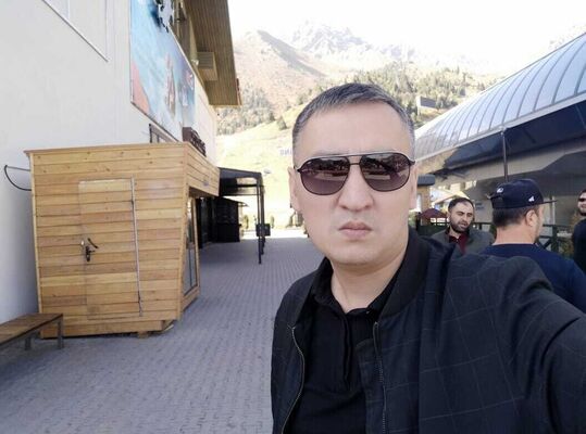  ,   Maks, 40 ,   ,   , c 